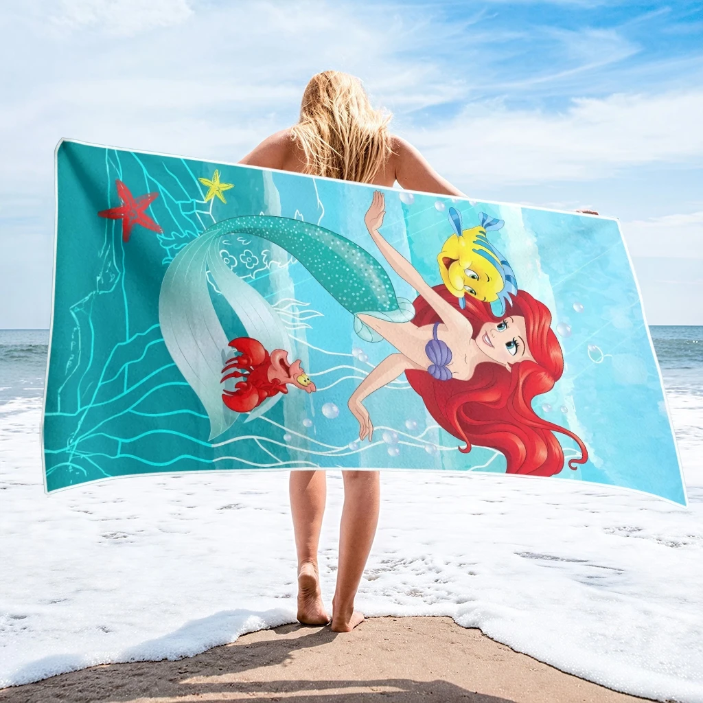

Пляжное полотенце Disney Ariel, 1 шт., из мягкого и впитывающего полиэстера, с принтом Флаундера и Себастьяна, идеально подходит для пляжа, купальников и отдыха на море.
