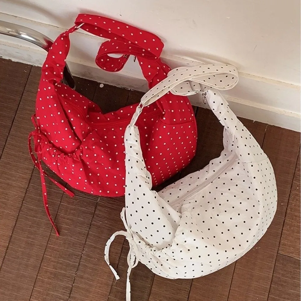 

Nylon Polka Dot Shoulder Bag Korean Style Pleated Zipper Design Crossbody Bag Ultralight Large Capacity Dumpling Bag for Women