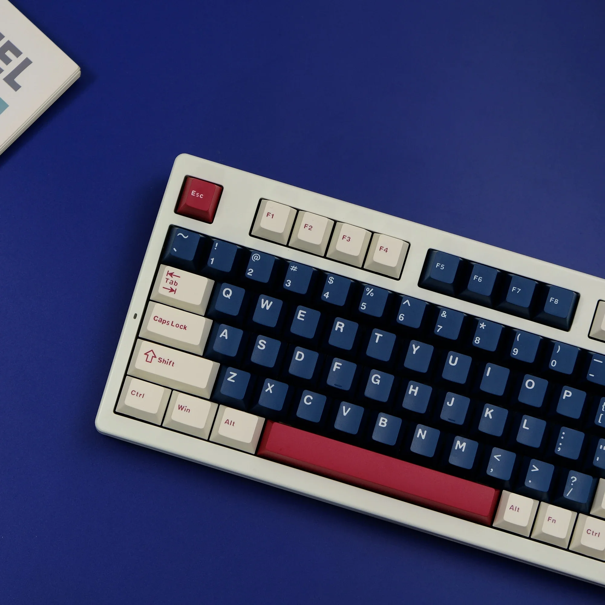 

Aifei 126 Keys Keycaps ABS Double Shot Mechanical Heart Cherry Height for Mechanical Keyboard Anne Pro 2 GK61 Ajazz Mad60 68