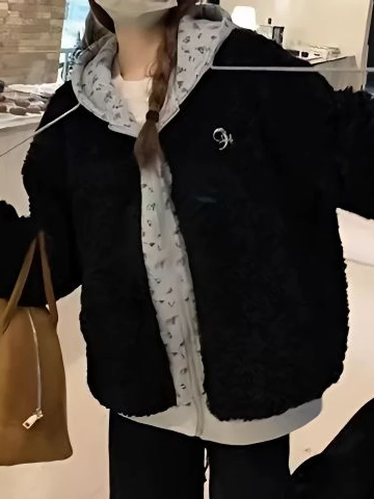 

Женская куртка больших размеров из овечьего вельвета, осенне-зимняя, с цветочным пэчворком, с капюшоном, имитация двухслойности, теплая, повседневная, свободного кроя, с длинными рукавами