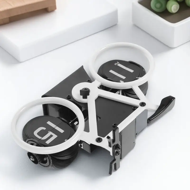 1Pcs Vintage Bicycle Clock Desktop Clock Elegant Romantic Style Ingenious Design Safe Decorative