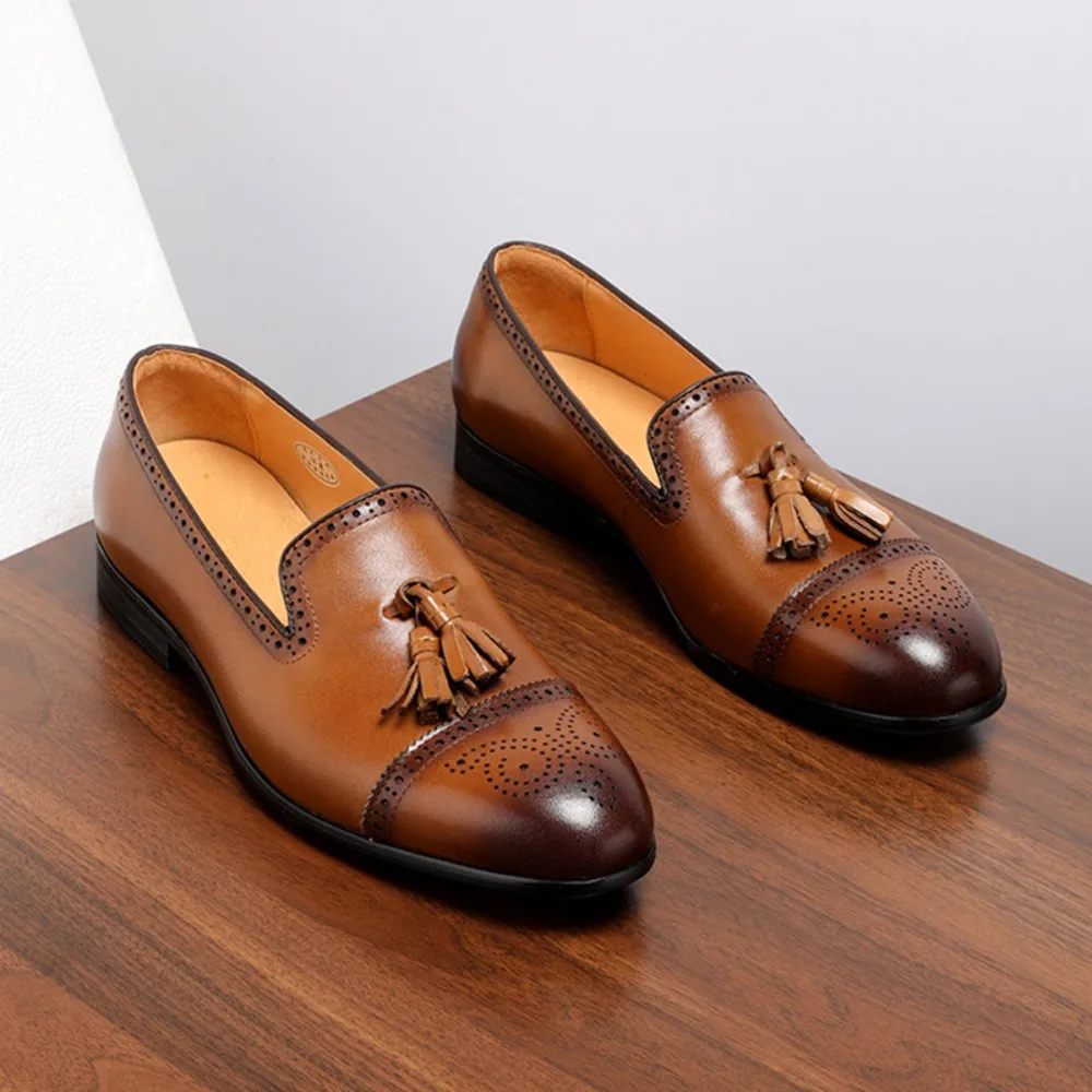 Genuine Leather Brogue Mens Dress Shoes Carved Pattern Pull On Fringed Loafers British Oxford Style Summer Slip On Shoes