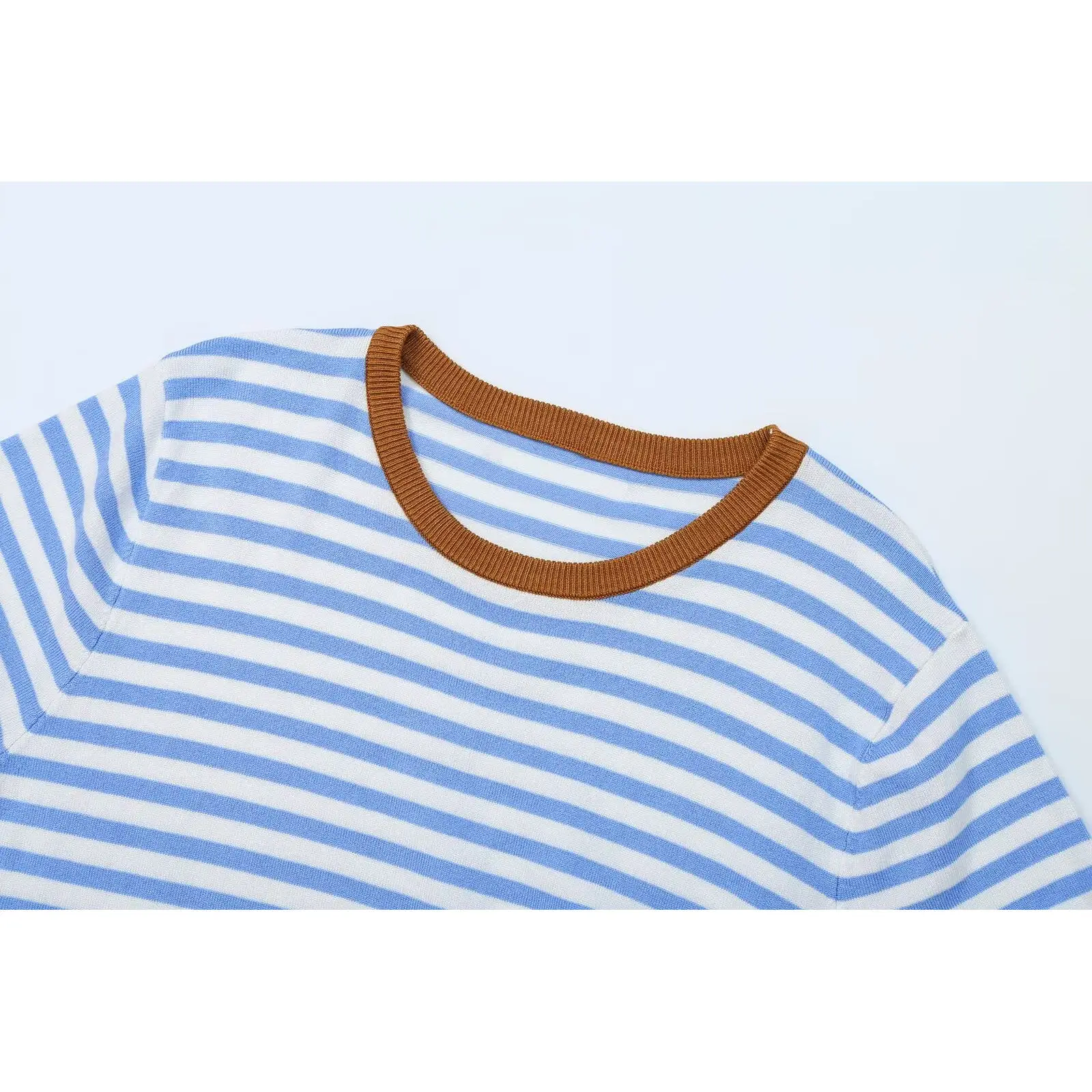 KASLEAD New Women's Fashion Versatile High-End Striped Knitted Top Short Sleeve round Neck Polyester Fiber Spring Season