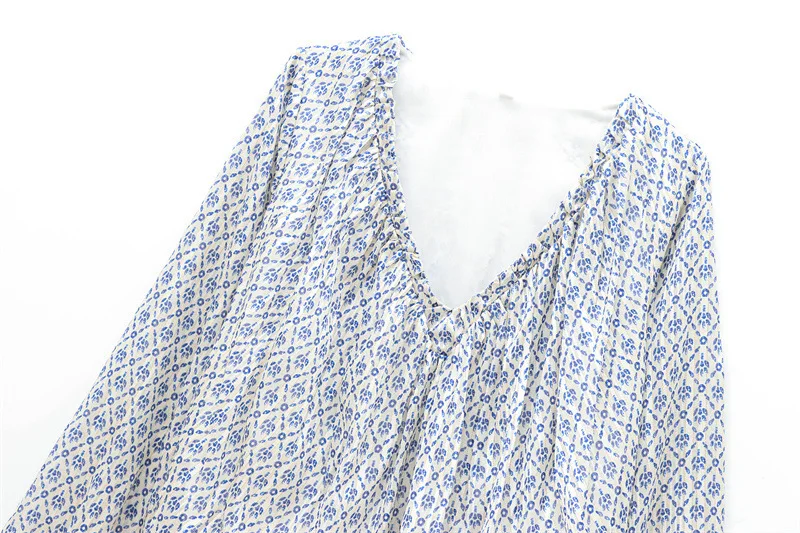 Summer New Fashion Simple Metal Color Line Printed Balloon Version Top
