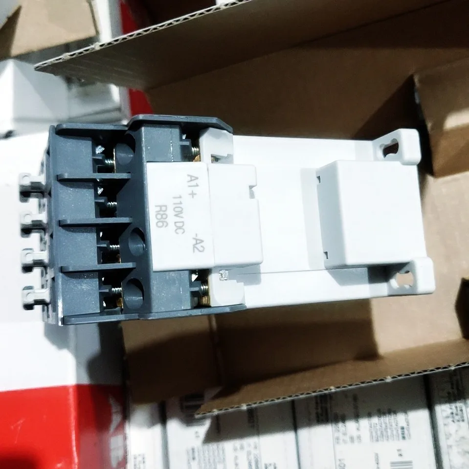 ABB AL9-40-00 110VDC