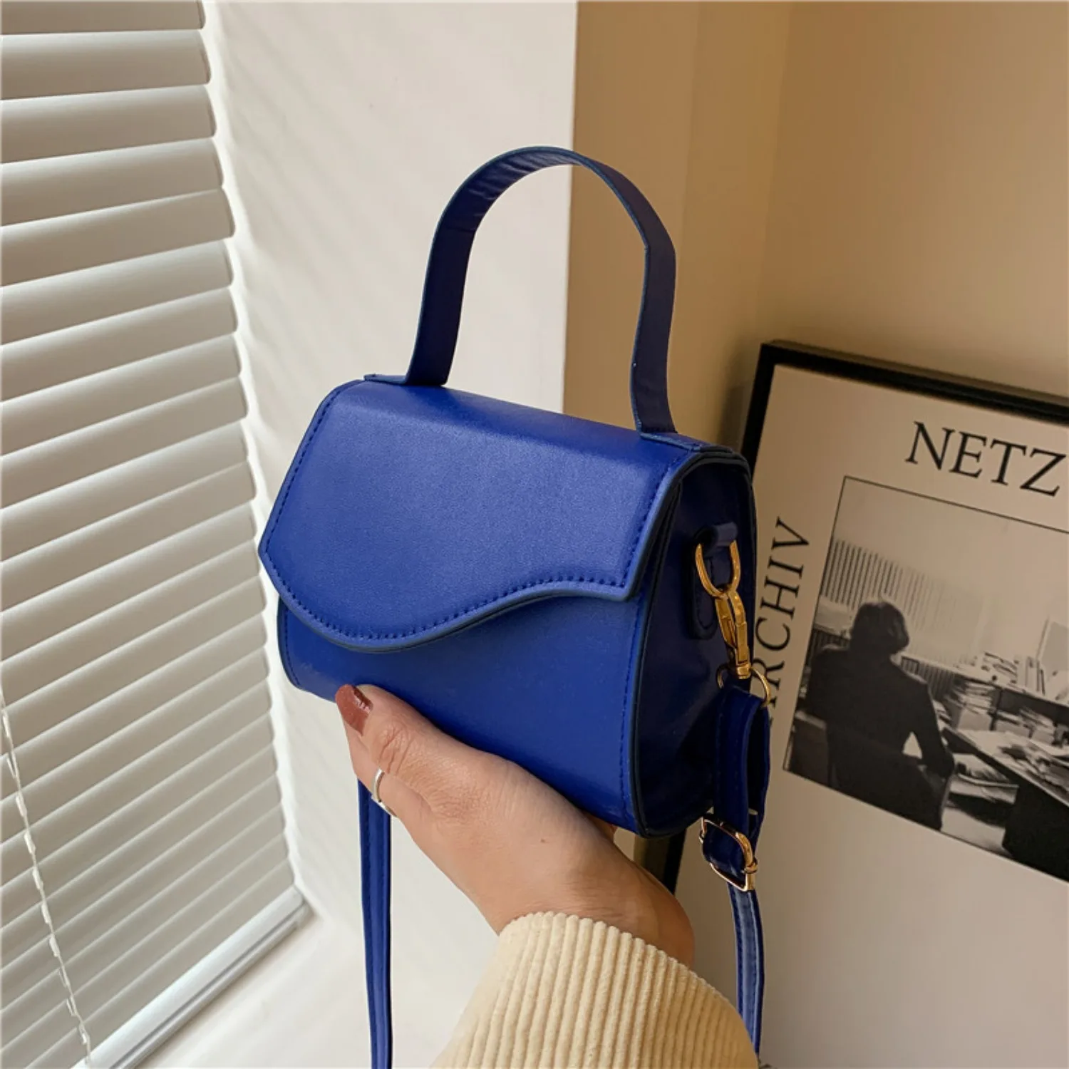 2024 New Women\'s Leather Texture Daily Commuter Yankee Popular Trend Korean Fashion Crossbody Simple Shoulder Handbag Purse Bags