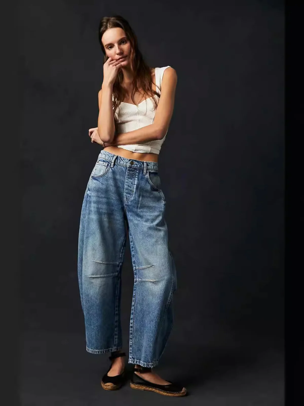 Calças Jeans Casuais Fenas Largas 2024 Outono Cintura Baixa Nove Pontos Denim Azul Calças Casuais Largas para Mulheres