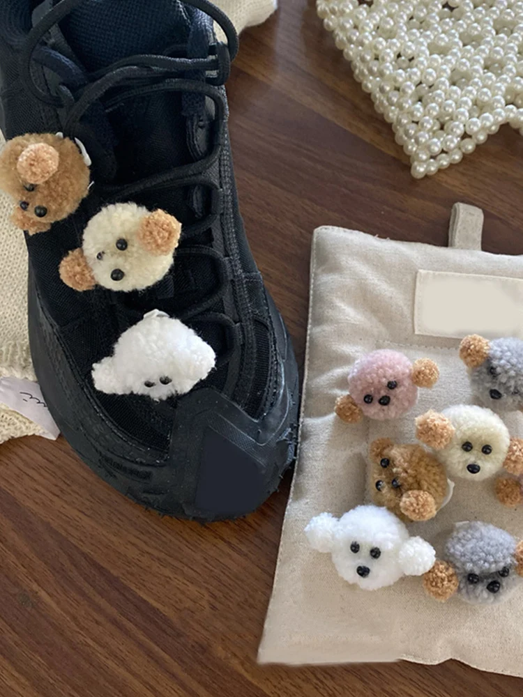 

Dog Plush VIP Dog Shoe Charms Accessories Shoes Decorations Designer Ornaments Fit Bracelets Gift Sneakers Decoration Xmas Gift