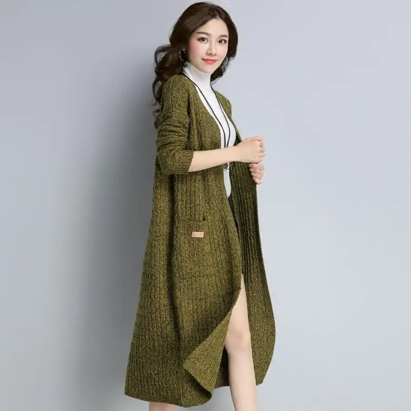 Autumn and winter new loose slimming mid length knitted jacket fashionable solid color long sleeved sweater cardigan outer outfi