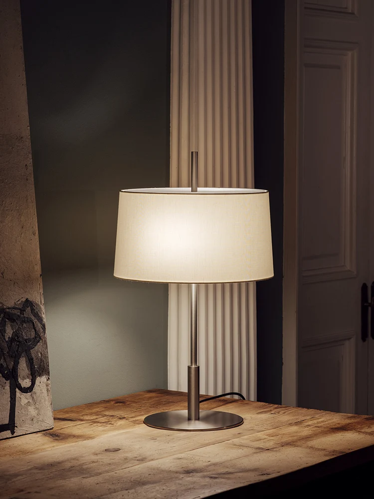 Nordic Design Floor Lamp Minimalist Style Living Room Sofa Side Standing Light Bedroom Fabric Reading Table Lamp LED Lighting