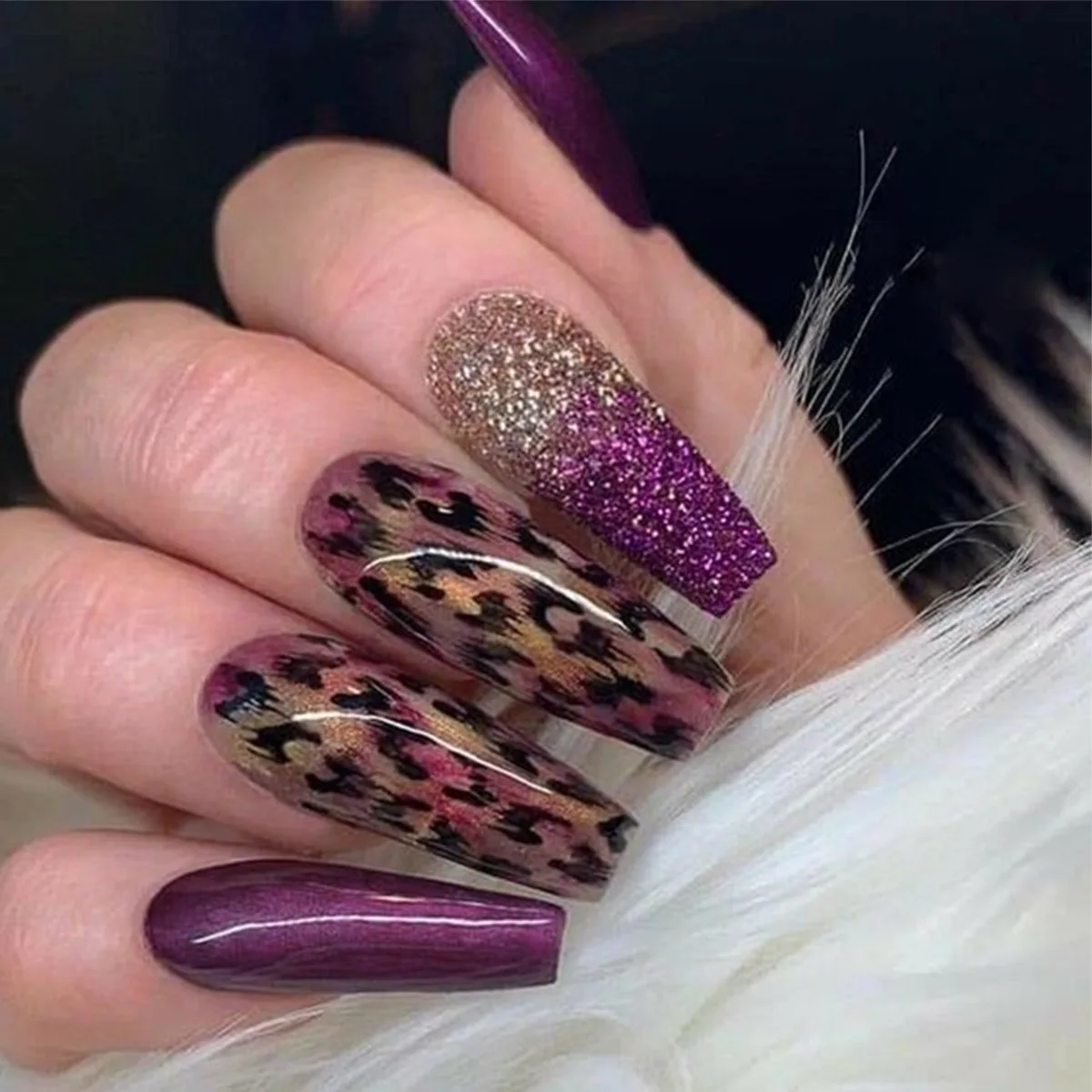 

Leopard Print Wearing Nail Patch Mid Size Burst Gradient Nail Patch Ins Wearing Nail Sweet And Cool Nail Patch