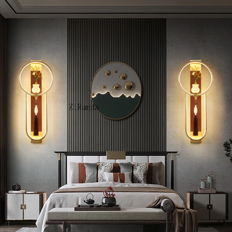 *مصباح جداري على الطراز الصيني الجديد مصنوع بالكامل من الخشب الصلب المصنوع من النحاس لغرفة المعيشة وخلفية الجدار مصباح بجانب السرير لغرفة النوم على الطراز الصيني