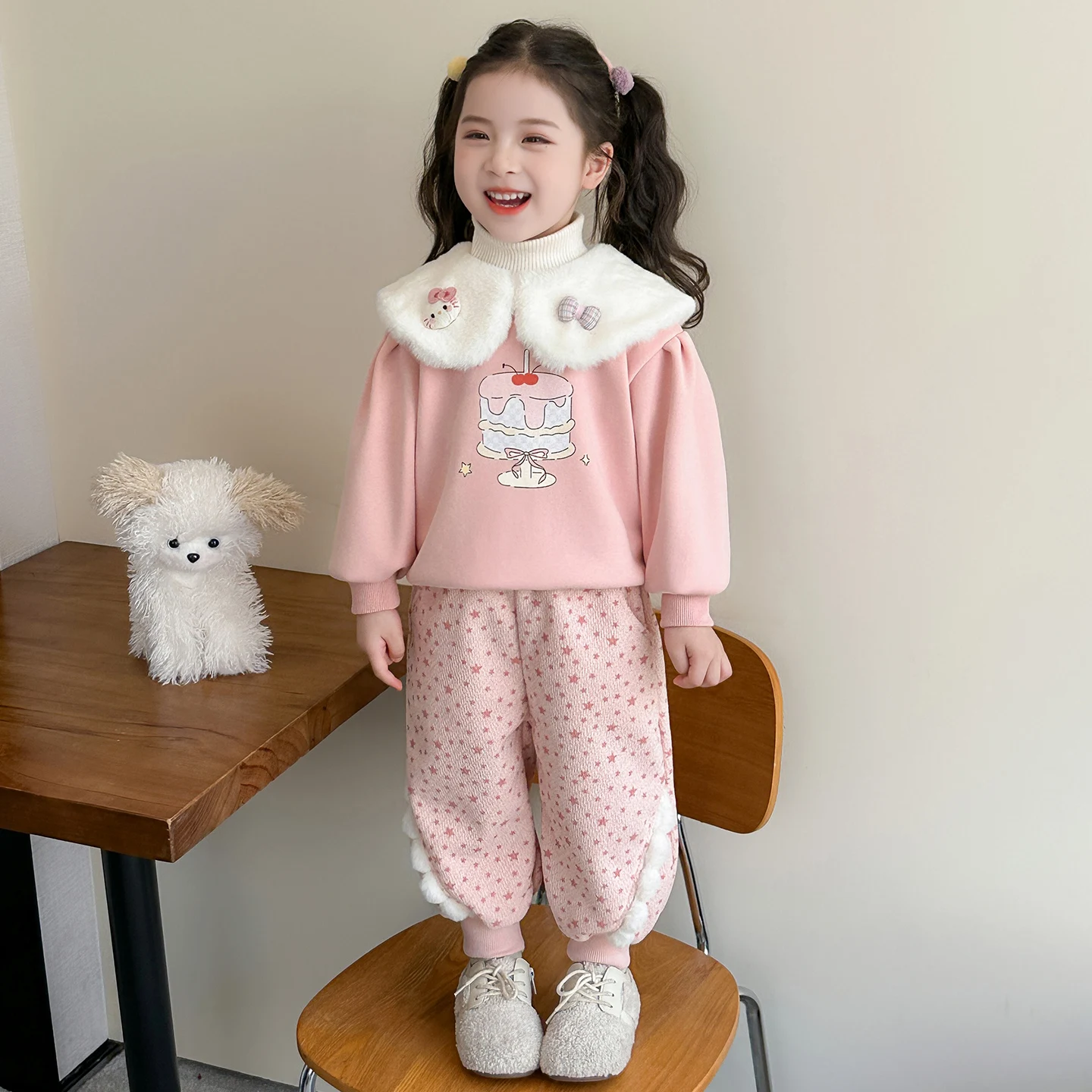 

Бархатный свитшот с лацканами для девочек, осенне-зимний новый розовый милый топ с принтом + контрастные хлопковые штаны, детский костюм из 2 предметов