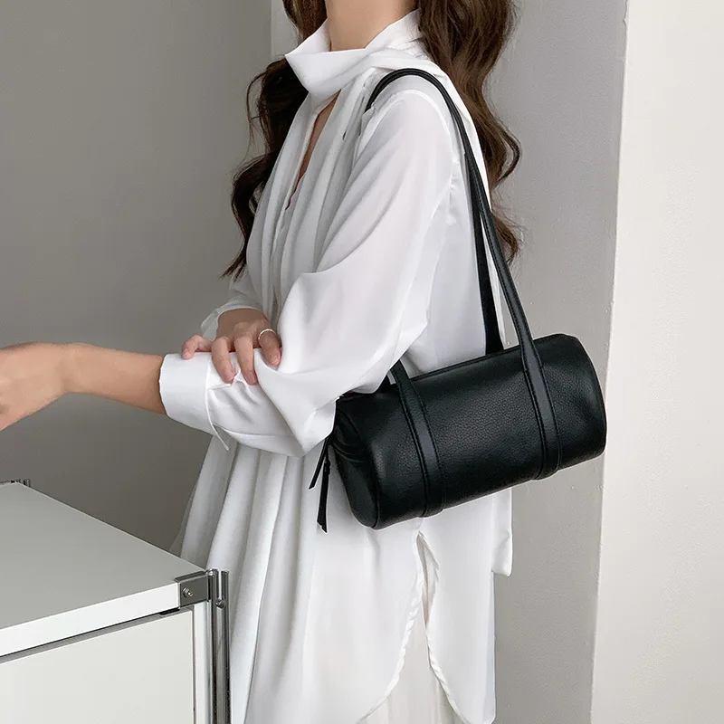 2026 new sheepskin cylinder bag women's niche Japanese Aeta deerskin pattern underarm shoulder bag