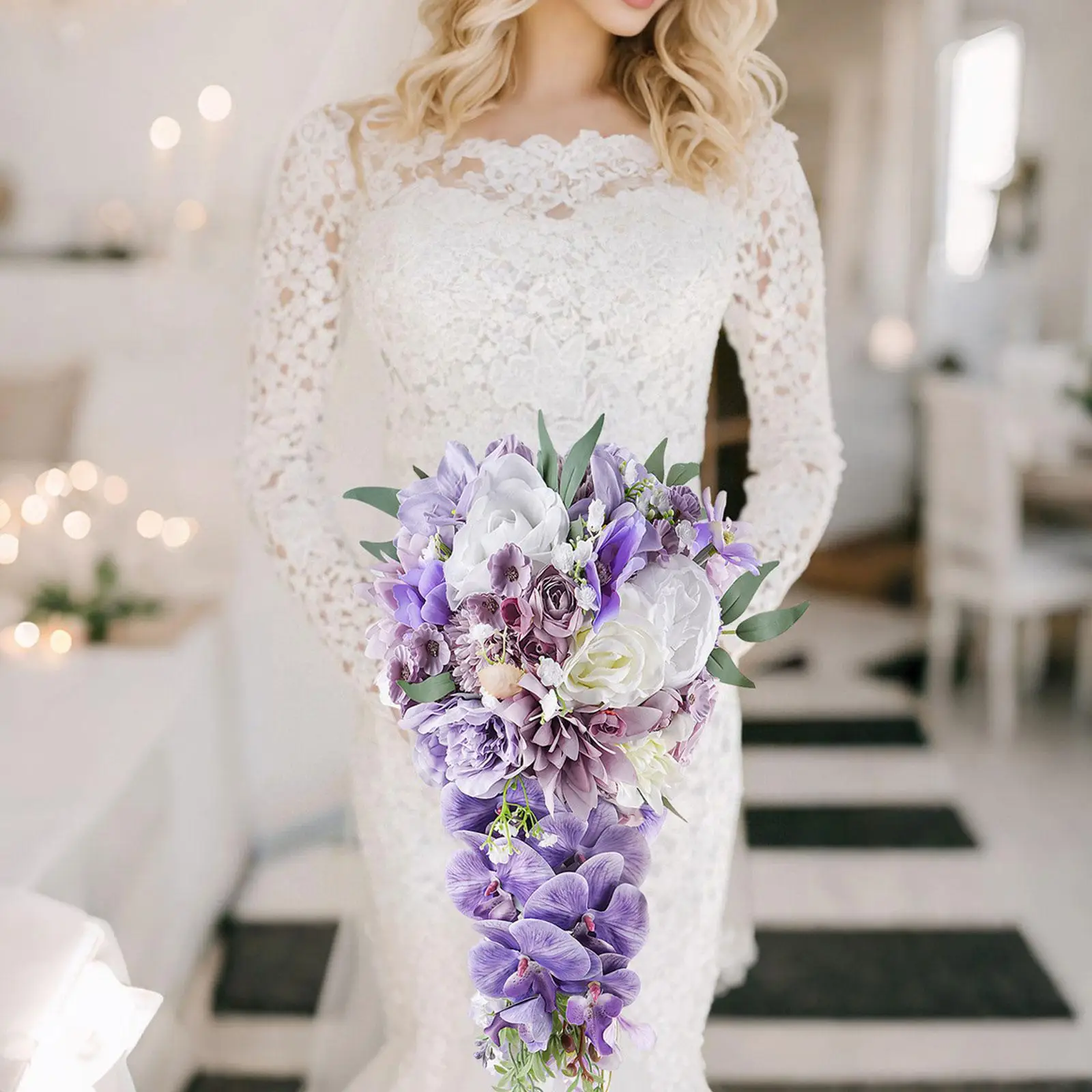 

Wedding Bouquet Elegant Romantic Tossing Bouquet Fake Flowers Artificial Flowers Bridesmaid Holding Flowers Cascading Bouquet