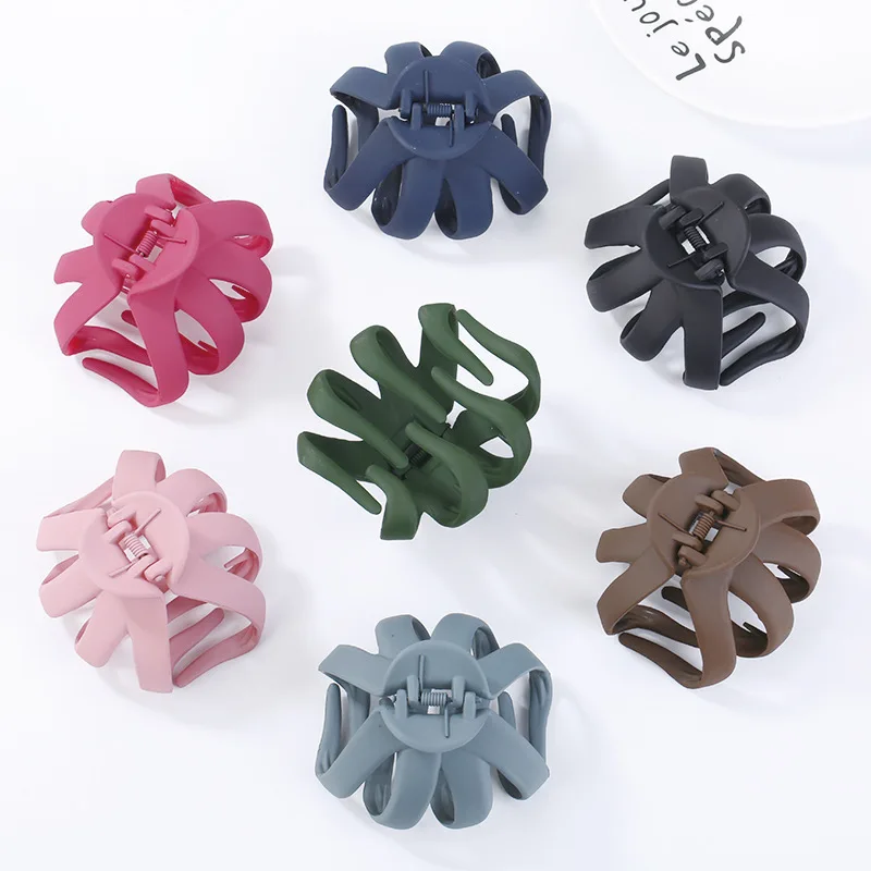 

Fashion Women Matte finish Plastic Octopus Claw Hair Clip Handle Hairpin Accessory Styling Tools Curved Design Heart Shape Solid