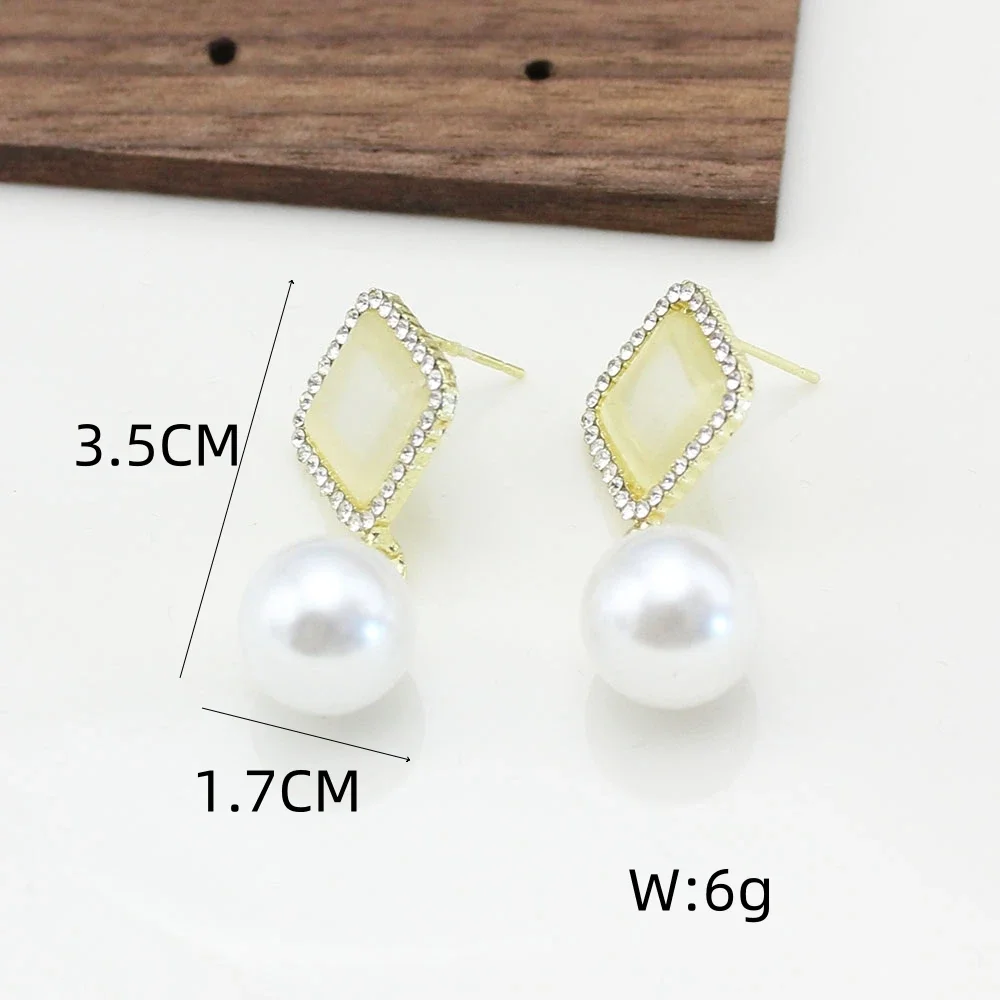 موضة أوبال كريستال ساحة المعين جولة تقليد اللؤلؤ انخفاض القرط للنساء جديد بسيط الهندسة مجوهرات صديقة هدية