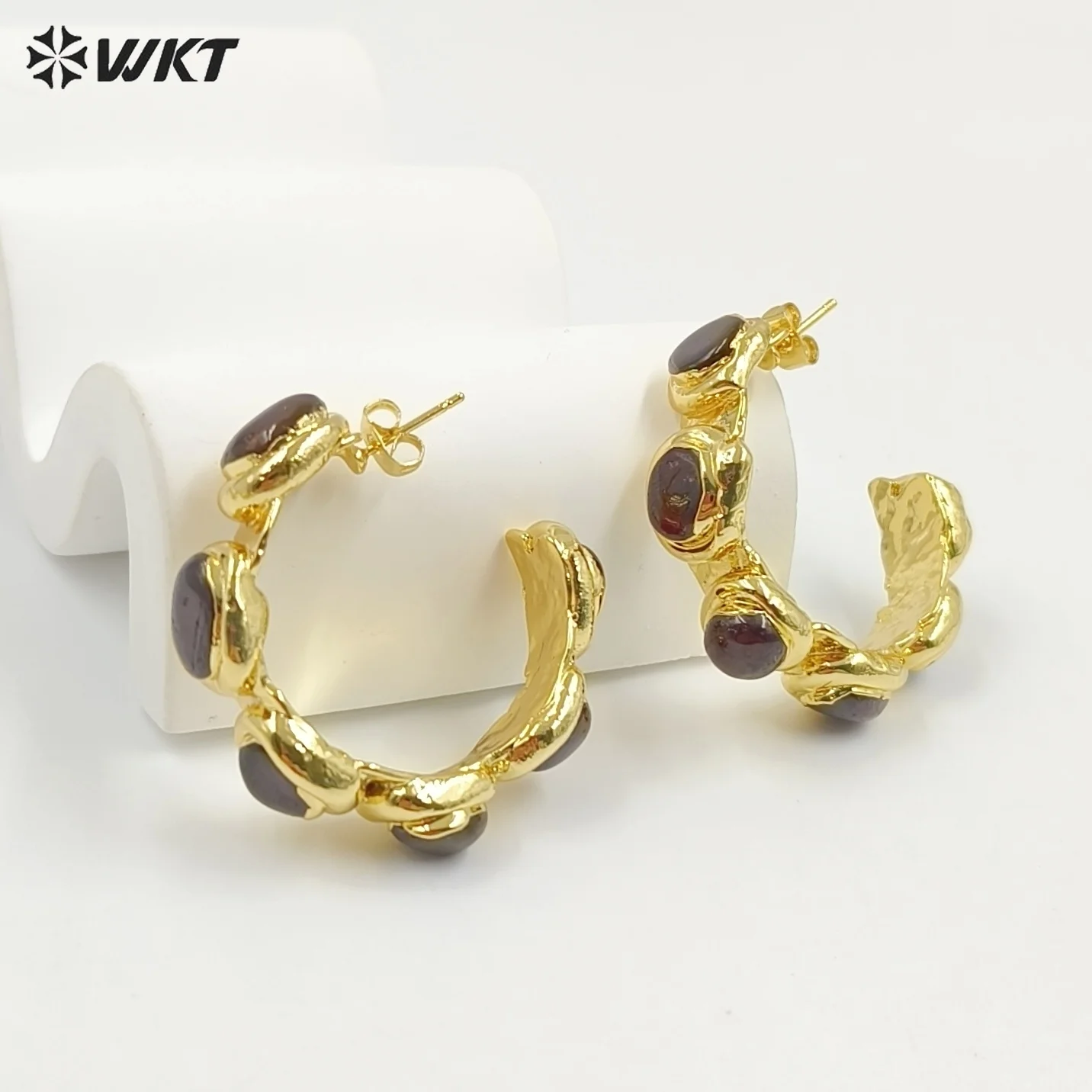 WT-E654 Luxury Unique Round Shape Natural Gemstones 18k Gold Plated Earrings Fine Accessory For Fashion Christmas Present