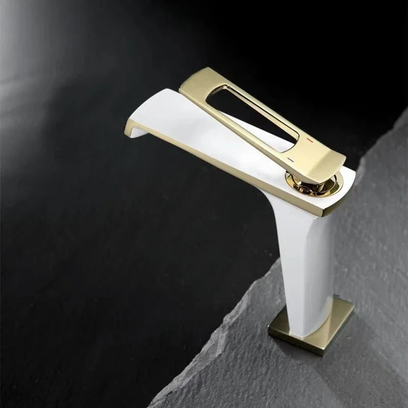 Luxury Solid Brass Basin Faucet Bathroom Sink Faucet Hot & Cold Water Supply Waterfall-Style Basin Faucet