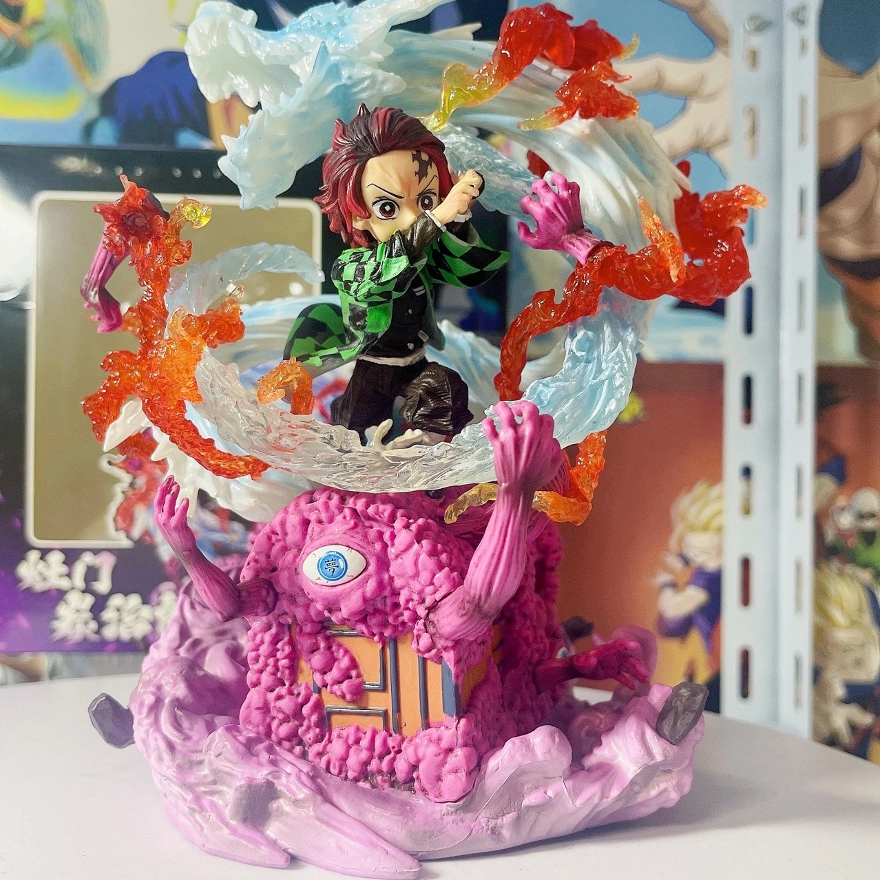 

18cm Kamado Tanjirou Figures Anime Demon Slayer Figure The Breath of Water Figurine Desktop decoration Limited Edition Toy