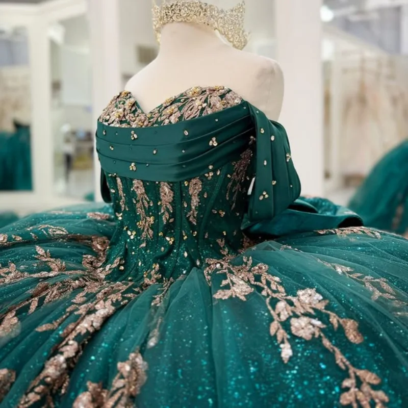 

Shiny dark green Quinceanera Dress off-shoulder crystal glitter decal Bow Long tail vestidos de 15 Quinceanera ﻿Customize