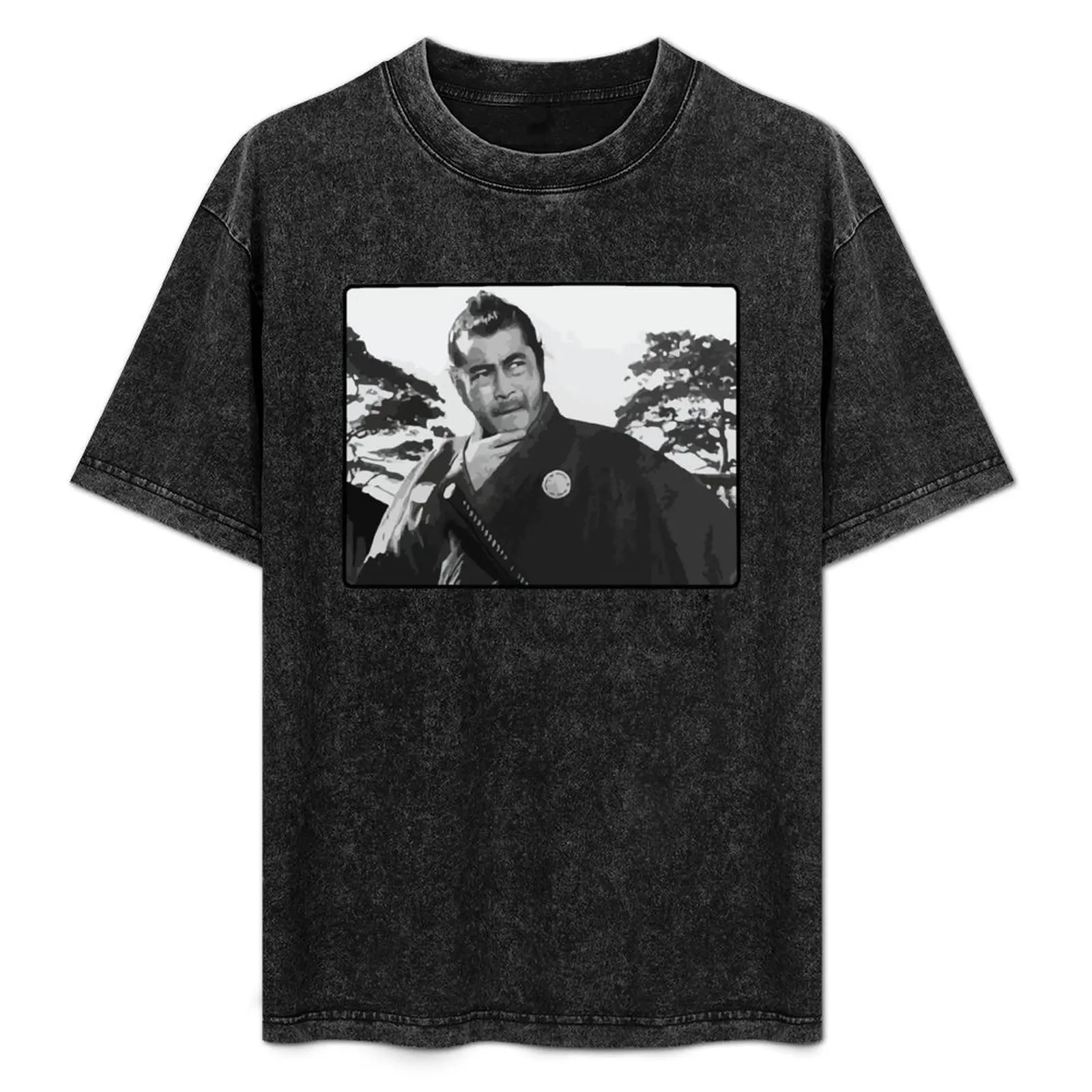 

Футболка Sanjuro / Yojimbo с винтажным принтом и круглым вырезом от Toshiro Mifune