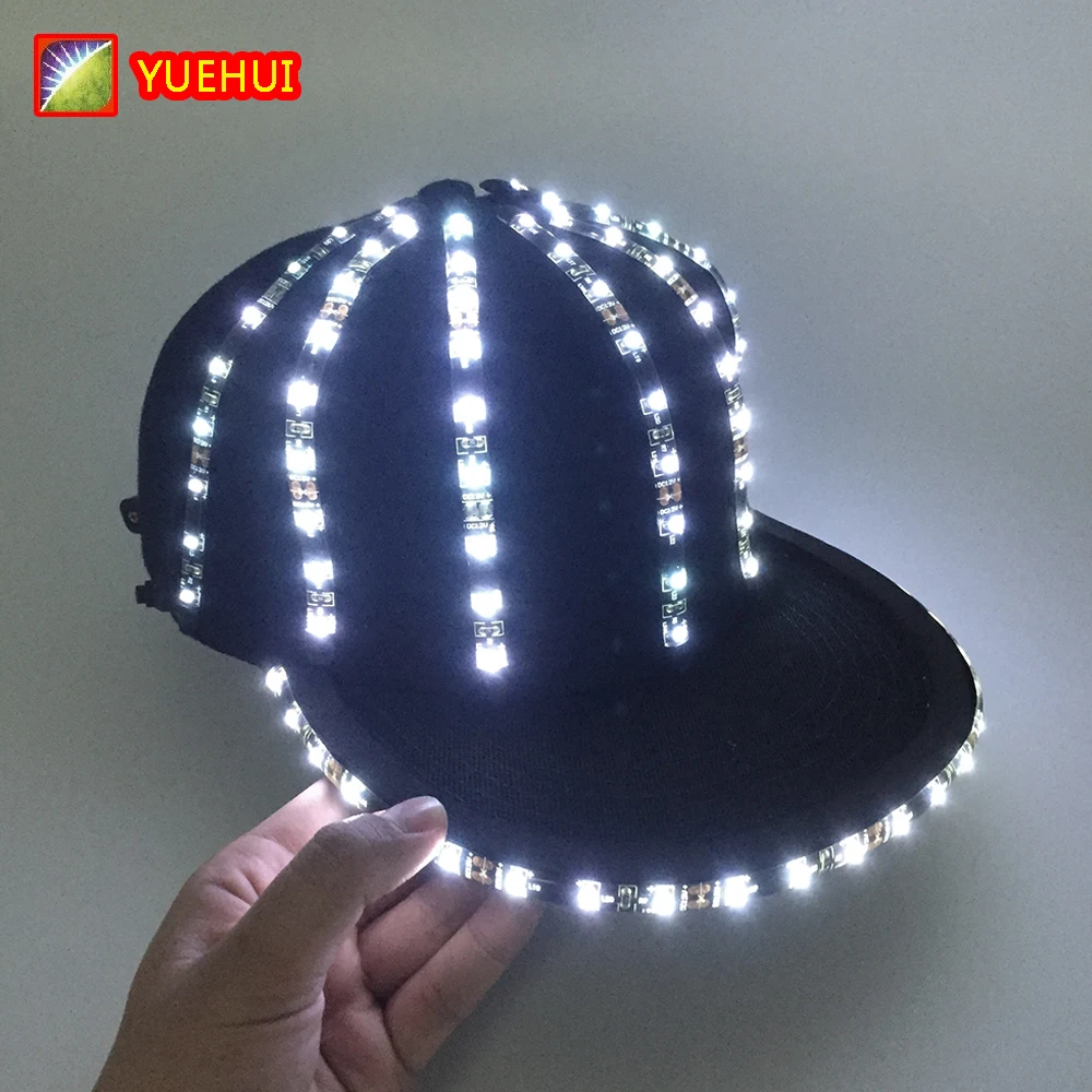 LED الهيب هوب قبعة نادي السفر أزياء مسرحية اكسسوارات الجدة هدية موضة كول العصابات القبعات لامعة قبعات البيسبول للرجال