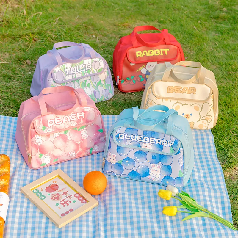 Cute Cartoon Style Kids Lunch Bag with Large Insulated Capacity and Detachable Shoulder Strap Perfect for Outdoor Picnic