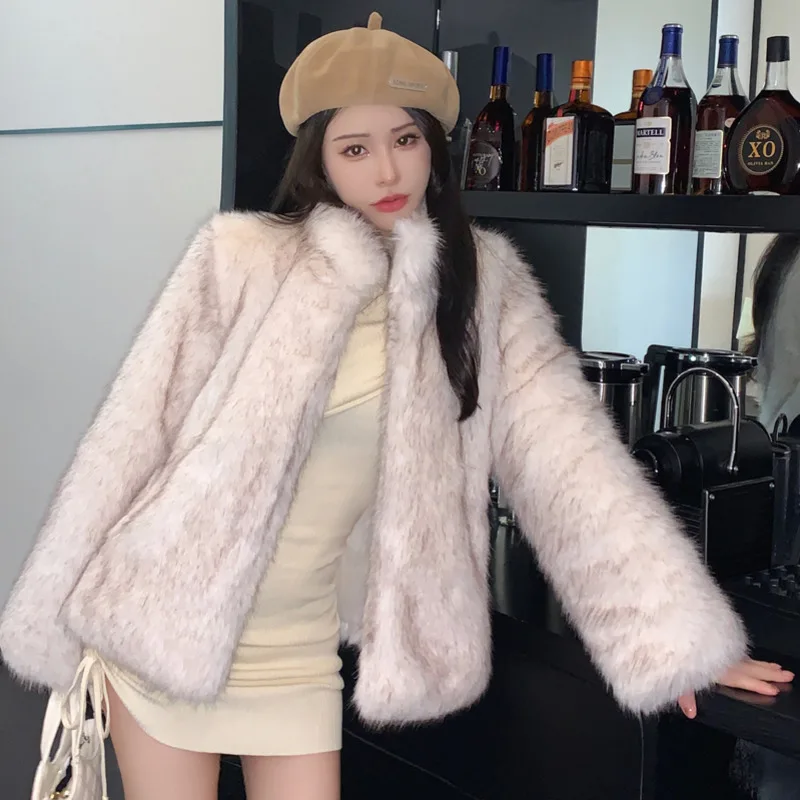 [EWQ] Gradient Color Faux Fur Coat Long Sleeve Stand Collor Temperament Women Winter Keep Warm Thick Overcoats 2024 New 16O3306