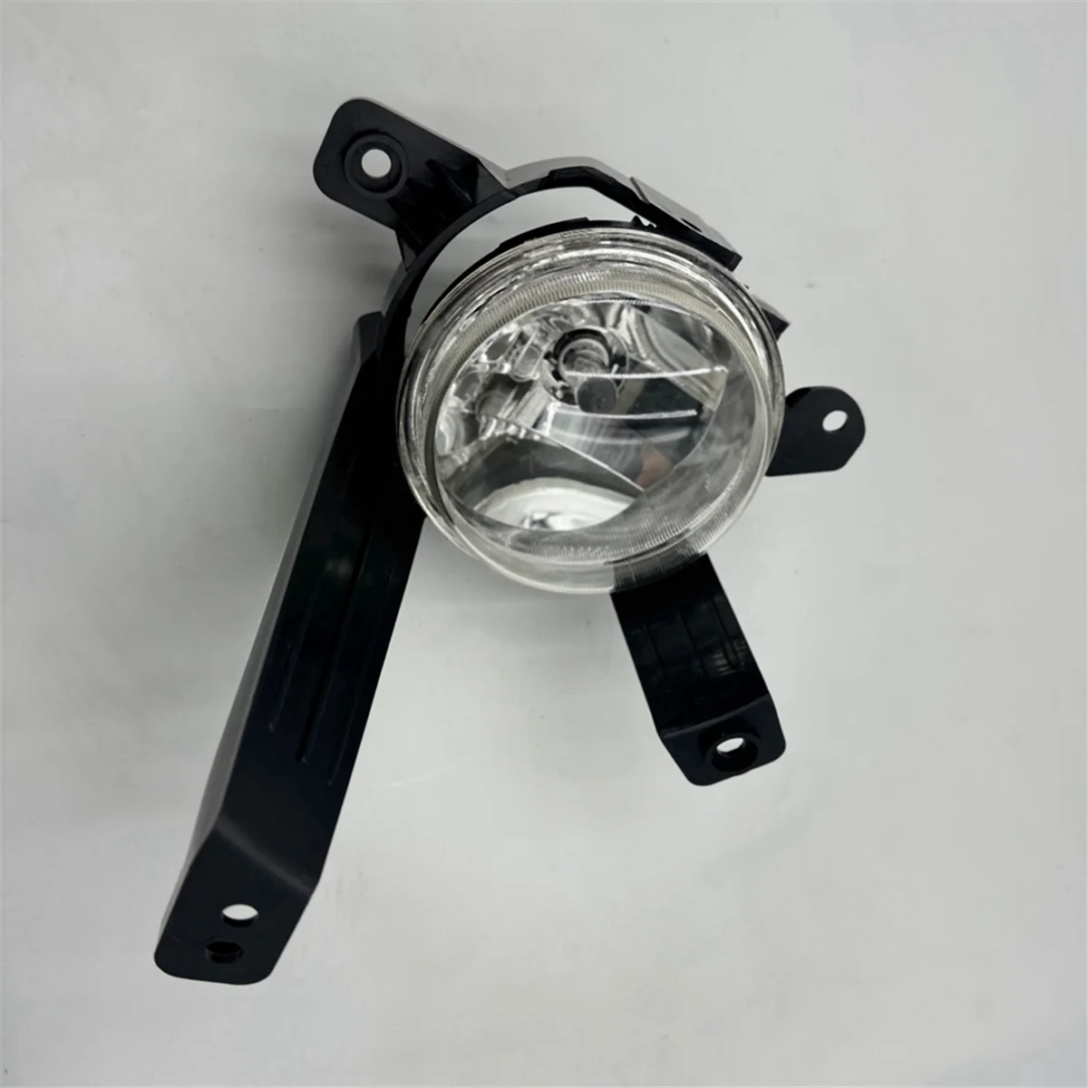 1 Pcs Left Fog Light Assembly Halogen Foglamp Signal Lamp for Korando C New Actyon 8320134050