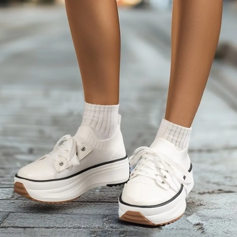 

2026 European and American New Casual Women's Shoes Thick Soled Rocking Shoes Plus Size 35-43 Breathable Sports Shoes