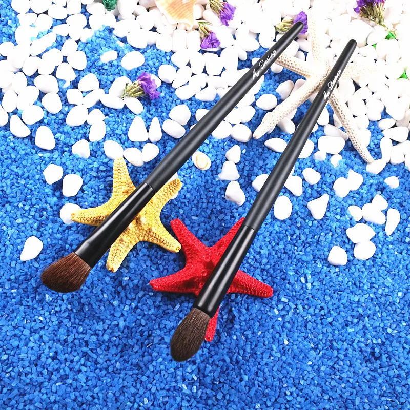 2 Pieces Wood Handle Horse Hair Face Makeup Brushes Eye Shadow Brush Cheek Blush Brush Blending Brush