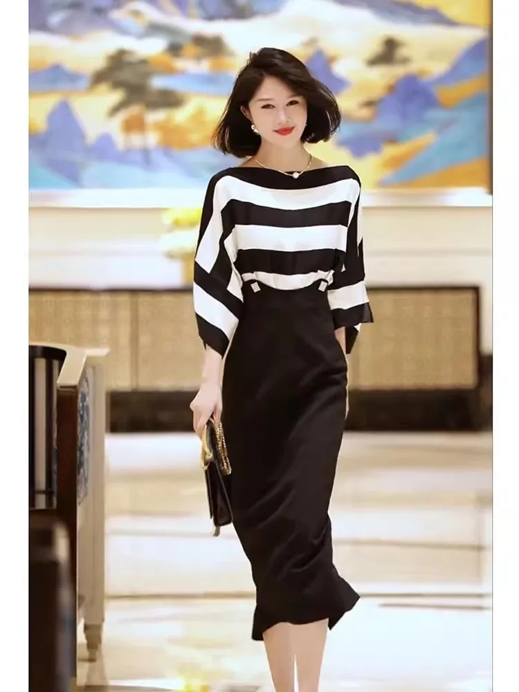 Designer Summer Office Ladies Bodycon Dress Women Batwing Sleeve Black White Hit Color Striped Button Deco Pencil Midi Vestdios