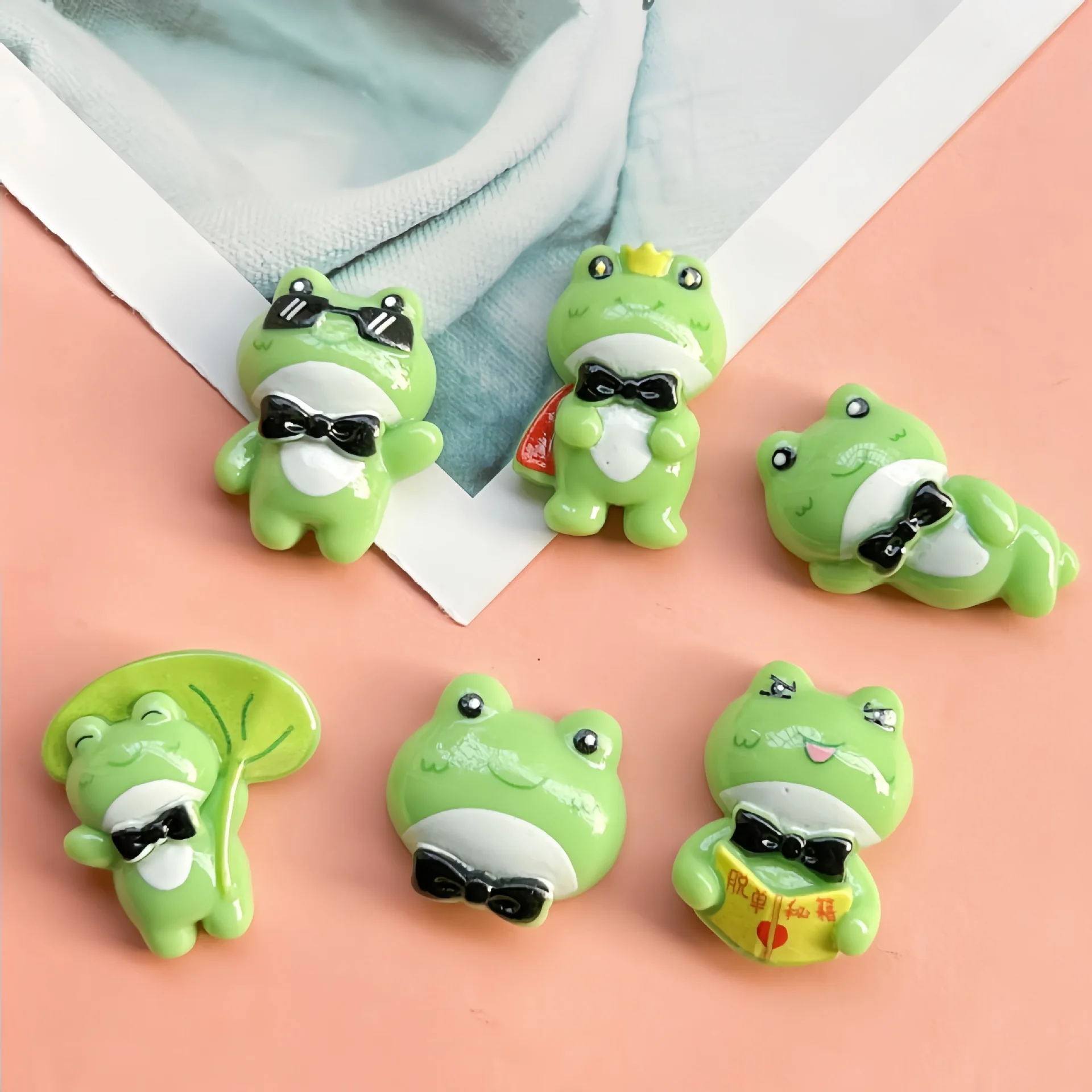 5pcs Cartoon funny cool frog cartoon resin flatback cabochon diy crafts materials kid handmade jewelry charms