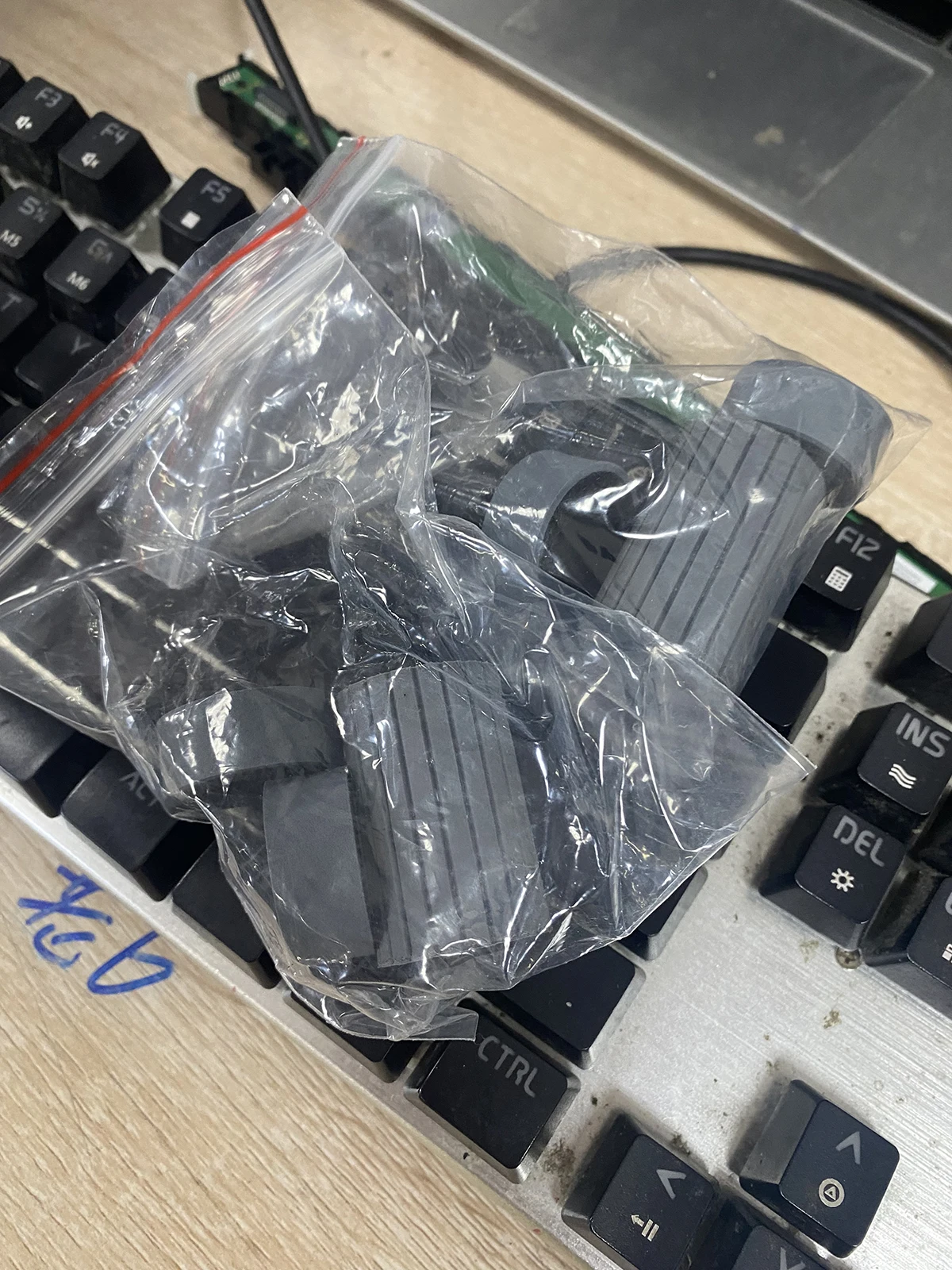 

Exchange Roller Kit for CANON DR-2010C DR-2010M DR-2510C DR-2510M DR-3010C DR-C120 DR-C122 DR-C130 ScanFront SF 220 300 330