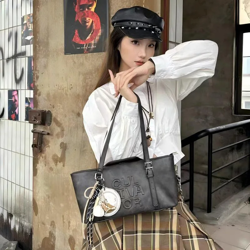 

Korean-style Fashion Shoulder Bag Niche Design Retro Underarm Bag Solid Color Versatile Commuter Bag Hot-sell Popular Casual Bag