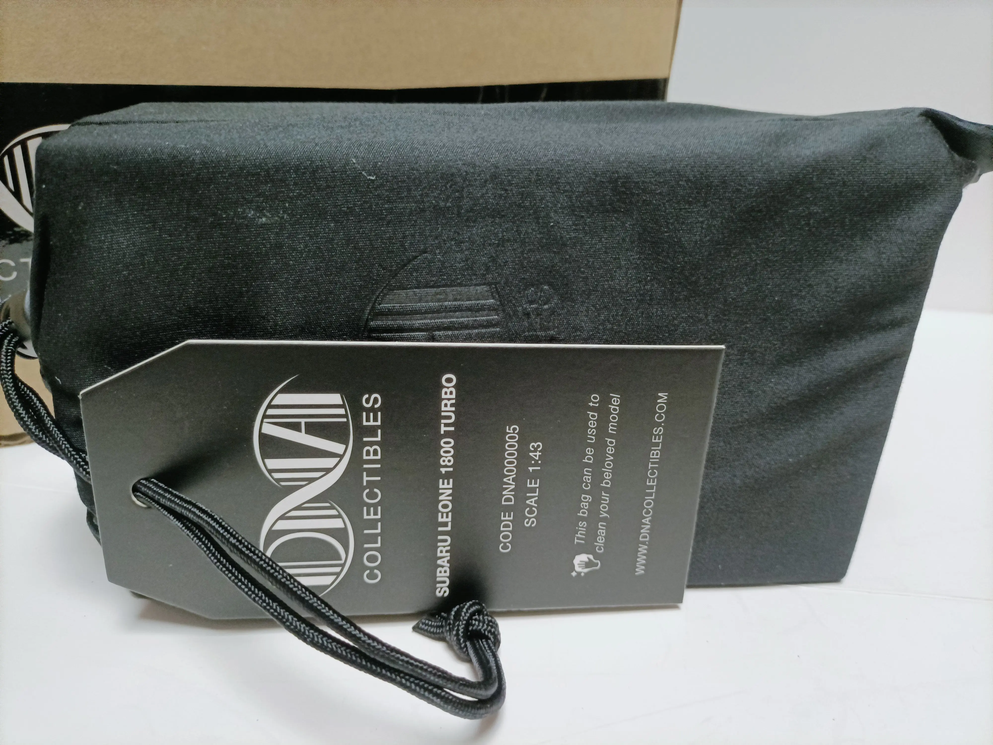 DNA 1 43 Subaru Off-road Wagon Model Subaru Leone 1800 Turbo Metallic Blue