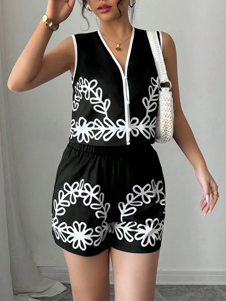 Rompi Kerah V Gambar Cetak Bergaya Tren Liburan Musim Panas 2025 + Celana Pendek Setelan Dua Potong Set Pendek Wanita Kantor Ramping Kasual Musim Panas Baru