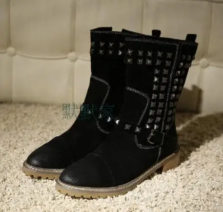 النمط البريطاني الرجعية الكاكي الأسود جلد طبيعي برشام رصع جولة تو مشبك شقة منتصف العجل أحذية النساء المرقعة أحذية بوت قصيرة