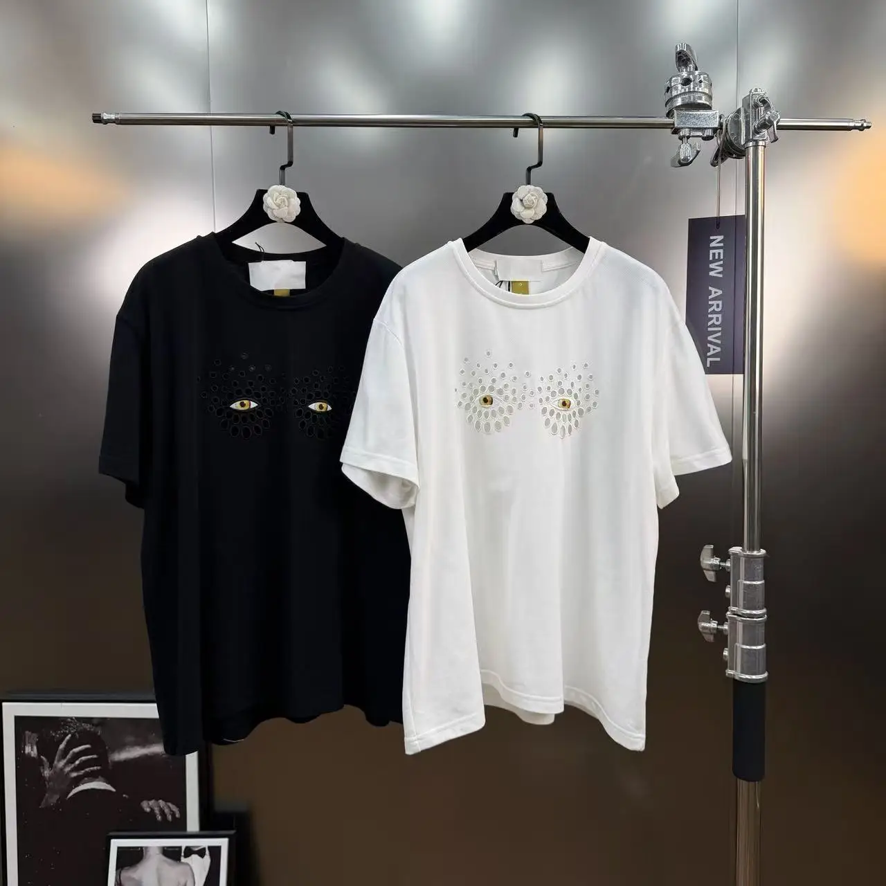 Camisetas de calle alta, camisetas de algodón, camisetas de verano para mujer, estilo Hip-hop, ojos bordados, camiseta de manga corta, estilo suelto y perezoso