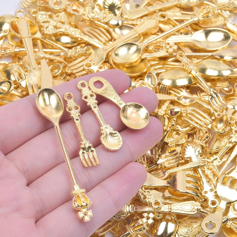 Willekeurige mix gouden kleur servies lepel bulk bedels voor sieraden maken benodigdheden metaallegering materiaal handgemaakte sleutelhanger accessoires