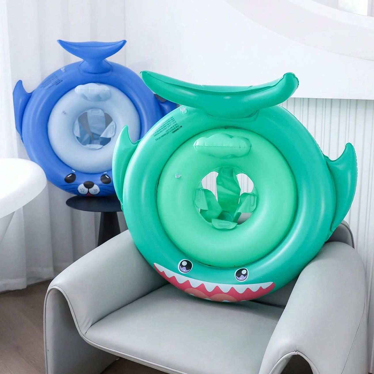 1PC Deep Blue Shark Swim Float Ocean Theme Beach Pool Recreation Float Water Safety Gea Beach Toys per la festa in piscina