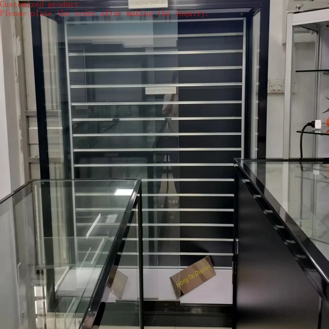 

Custom.High End Tempered Glass Wooden Slat Wall Backing Smoke Shop Display Showcase Full Vision Tall Cabinet