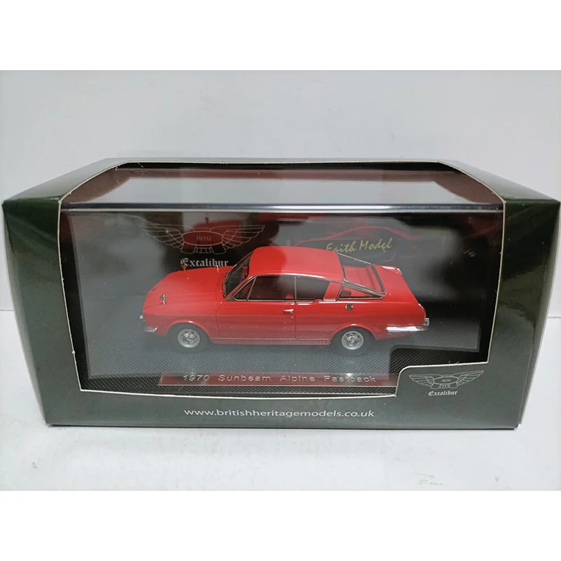 1:43 Scale Alpine Fastback Resin Car Model Collection Ornaments