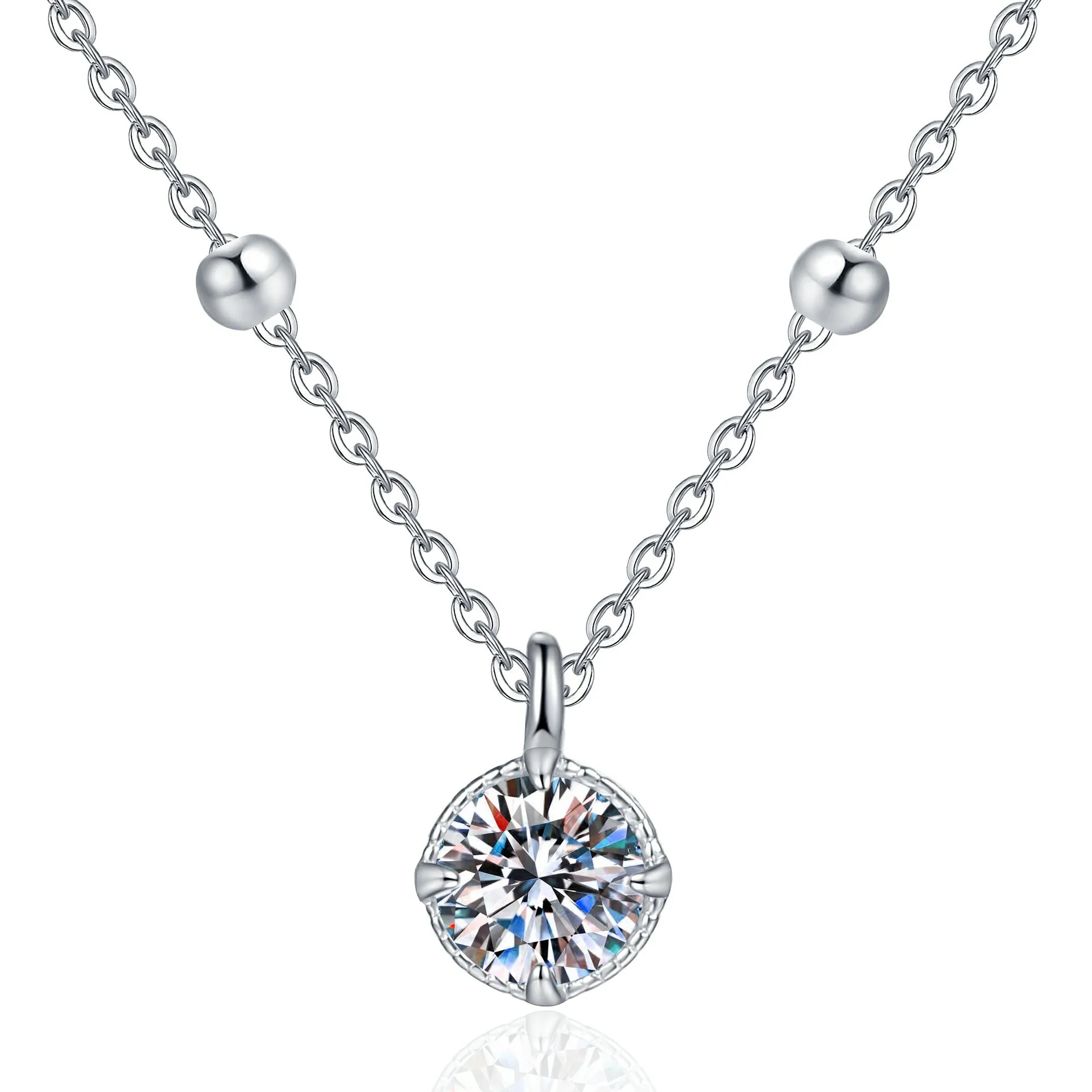 0.5carat Moissanite Necklace Platinum PT95018k Gold Lock Bone Chain Pearl Chain Four Claw Light Luxury Niche Design Necklace