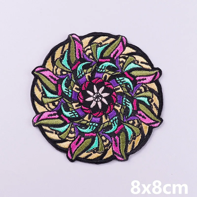 Datura Fowers Applique Embroidered Patches For Clothing Cartoon Latter Patch Iron On Patches On Clothes DIY Sewing/Fusible Patch