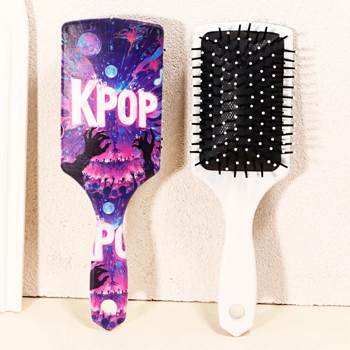 Pente de almofada de ar em forma de remo com padrão de música K-pop, ferramenta de estilo suave, fácil de pentear Especial para perucas de cabelo real