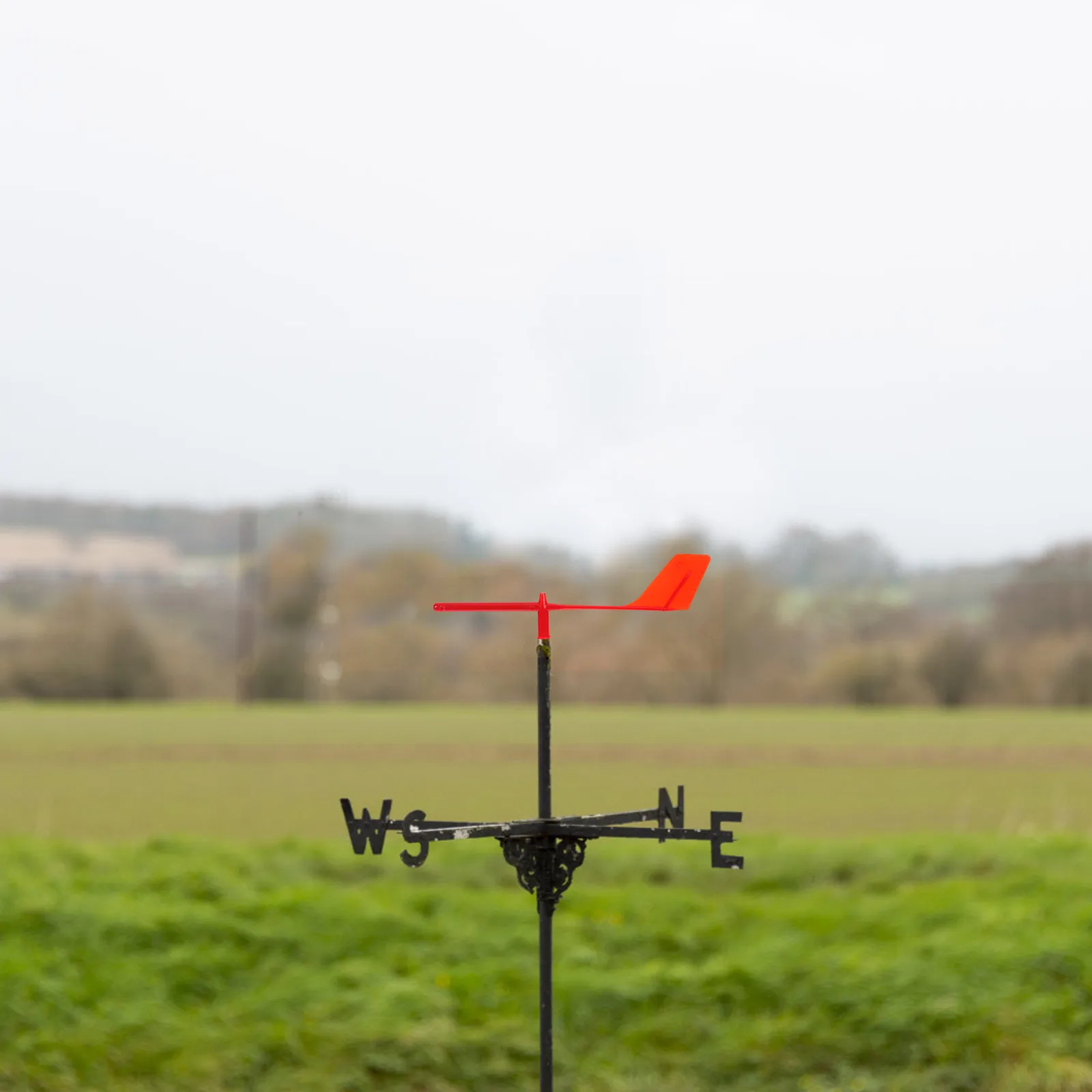 

Lightweight Plastic Wind Direction Indicator Tail Eye-Catching Sailboat Yacht Accessory Marine Boat Wind Indicator Safety Tail