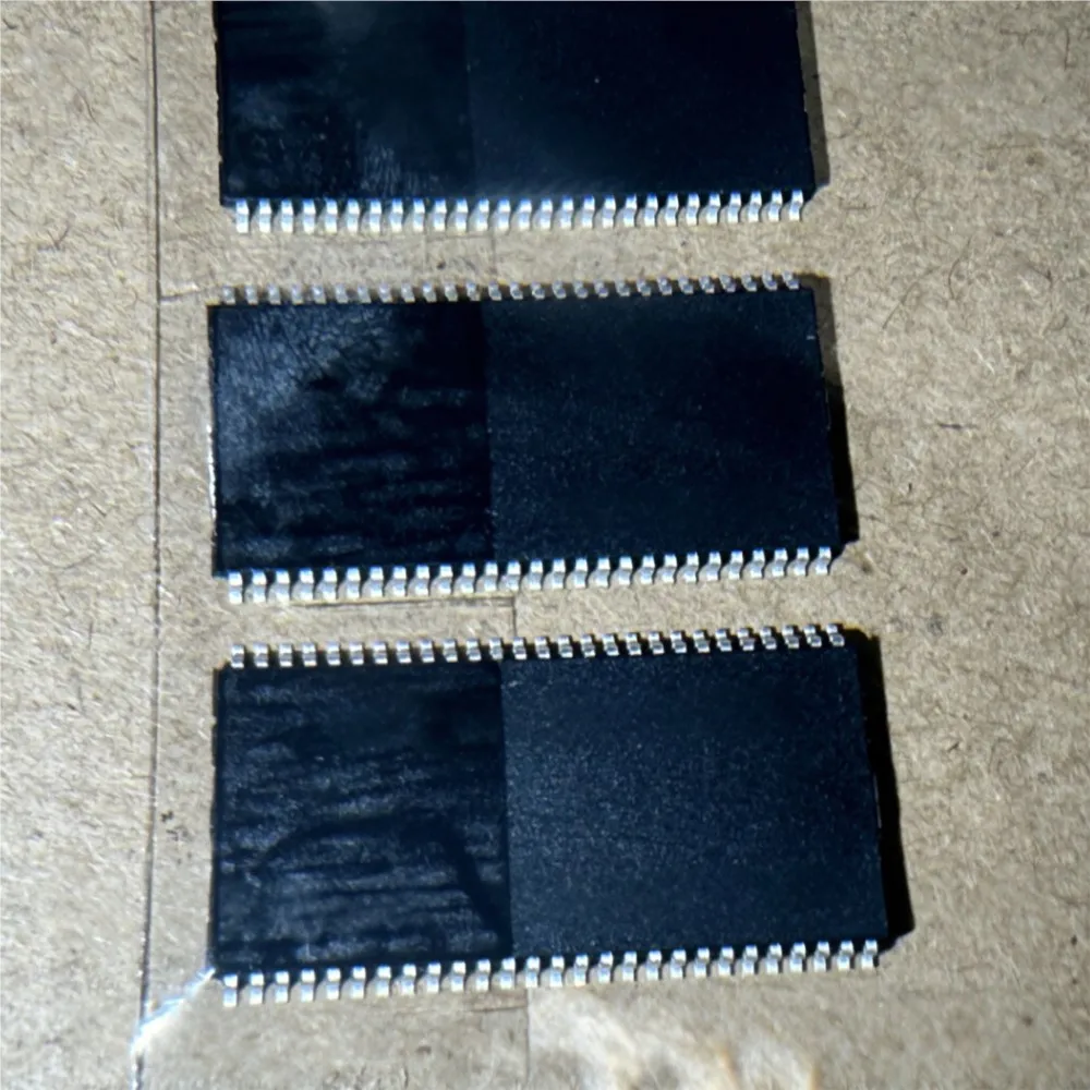 5PCS P2V64S40ETP P2V64S40ETP-G6 R13216R R13216RSD-7SR TSSOP-54