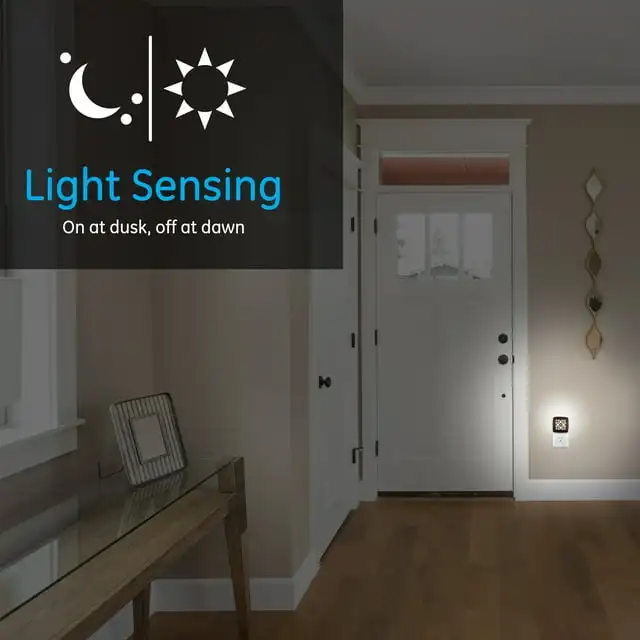 Luz LED de noche, de atardecer a amanecer, bronce frotado con aceite